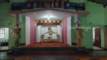 Oddanchatram Easwari Kalyana Mahal's Wedding Stage