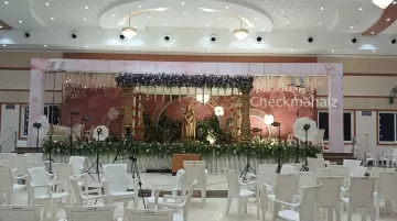 Oddanchatram Sri Amman Mahal AC's Wedding Stage