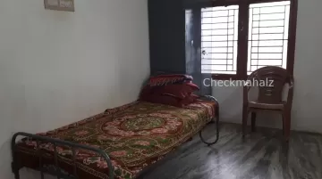 Oddanchatram ThangaJothi Thirumana Mandapam's Bride Room